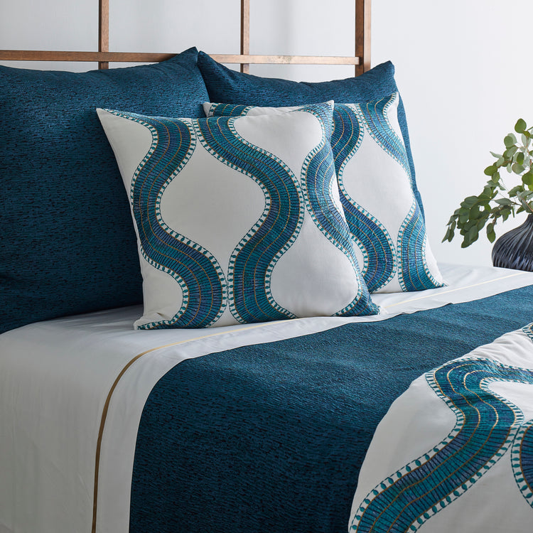 Asperitas Pillow