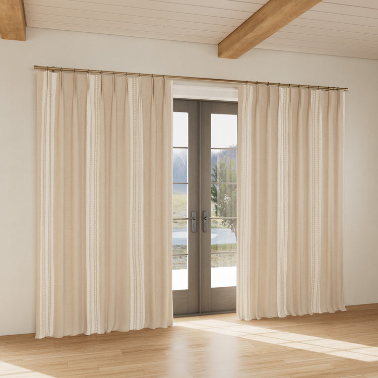 Custom curtain in Echelon