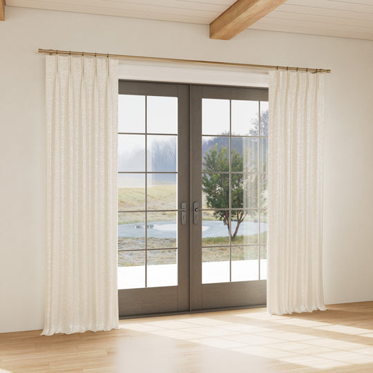 Custom curtain in Ornament Bone/Bone