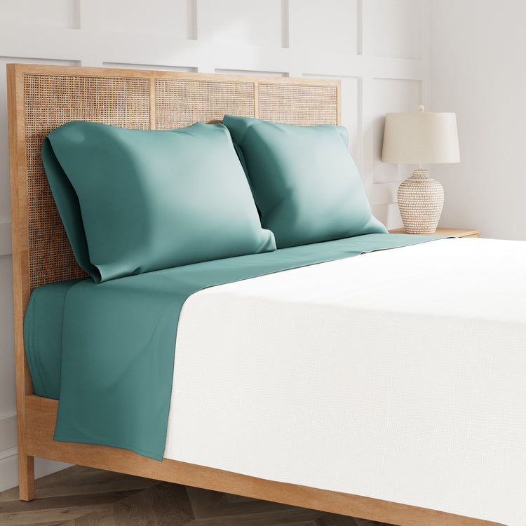 COLLEGERTB-LYOCELL-CBN