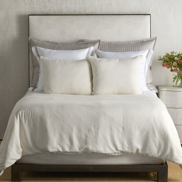 Moonstone + Ready-to-Bed in Silver Complete Bedding Set