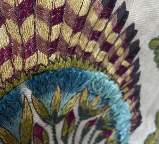 Tavus Detail