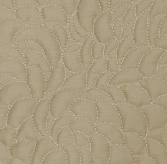 Swatch of the Shells Coverlet Set in Sand from the Judith Leiber Couture by Ann Gish collection, showing the scalloped quilted pattern and texture. - YSETCOSHK-SAN YSETCOSHQ-SAN