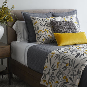 Alyssum Throw